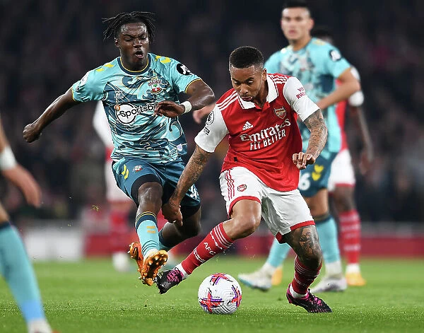 Arsenal vs Southampton: Gabriel Jesus Fights for Possession in Intense Premier League Clash