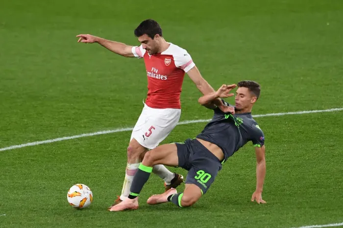 Framed Print : Arsenal vs. Sporting CP: Sokratis vs. Miguel Luis - UEFA Europa League Clash