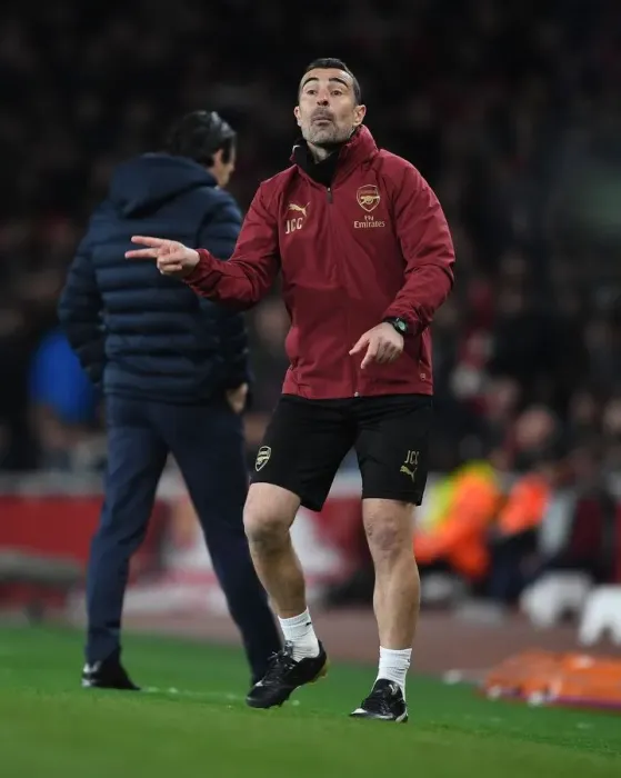 Framed Print : Arsenal vs. S.S.C. Napoli: Juan Carlos Carcedo Leads Arsenal at Emirates Stadium - UEFA Europa League Quarterfinal