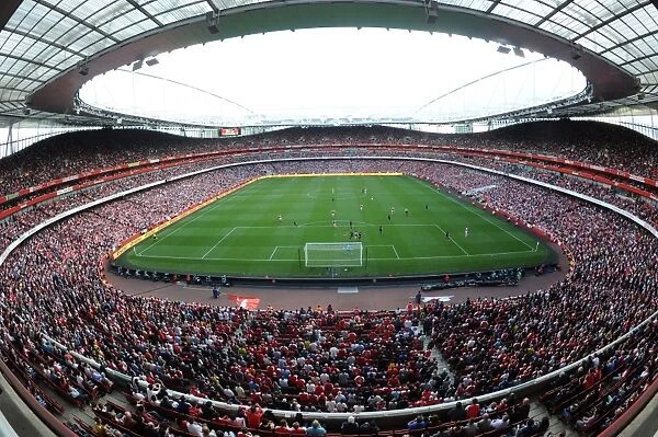 Arsenal vs Stoke City: Premier League Showdown at Emirates Stadium, 2015
