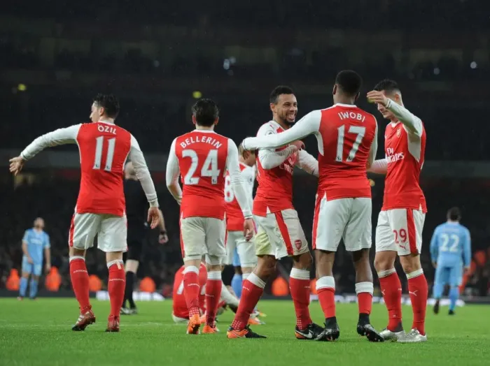 Framed Print : Arsenal vs Stoke City: Premier League Showdown at Emirates Stadium (December 2016)