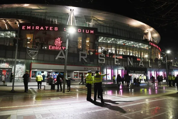 Framed Print : Arsenal vs Sunderland: Carabao Cup Quarterfinals - Fan Excitement at Emirates Stadium Framed Print : Arsenal vs Sunderland: Carabao Cup Quarterfinals - Fan Excitement at Emirates Stadium