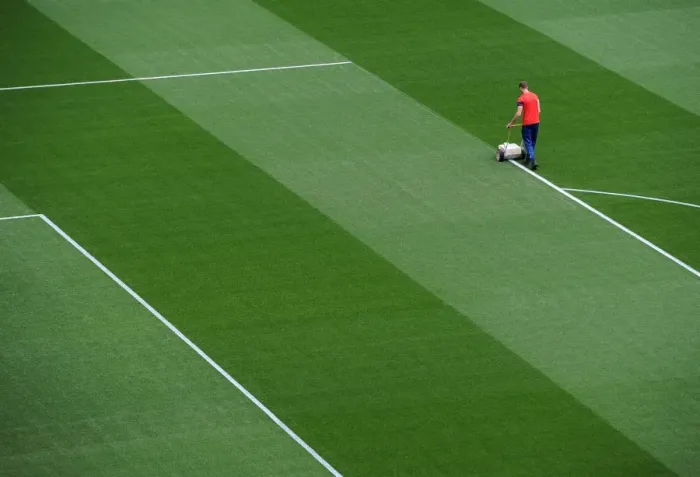 Framed Print : Arsenal vs Swansea City: Emirates Stadium Pitch Preparation, May 2015 Framed Print : Arsenal vs Swansea City: Emirates Stadium Pitch Preparation, May 2015
