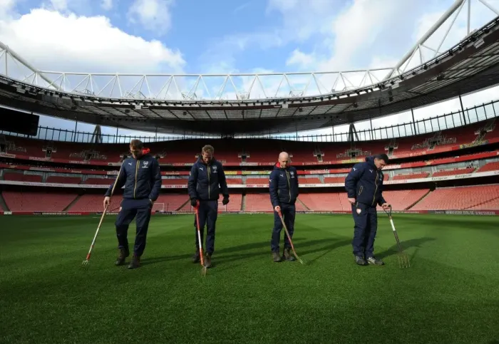 Framed Print : Arsenal vs Swansea City: Pre-Match Pitch Inspection at Emirates Stadium (2015-16) Framed Print : Arsenal vs Swansea City: Pre-Match Pitch Inspection at Emirates Stadium (2015-16)