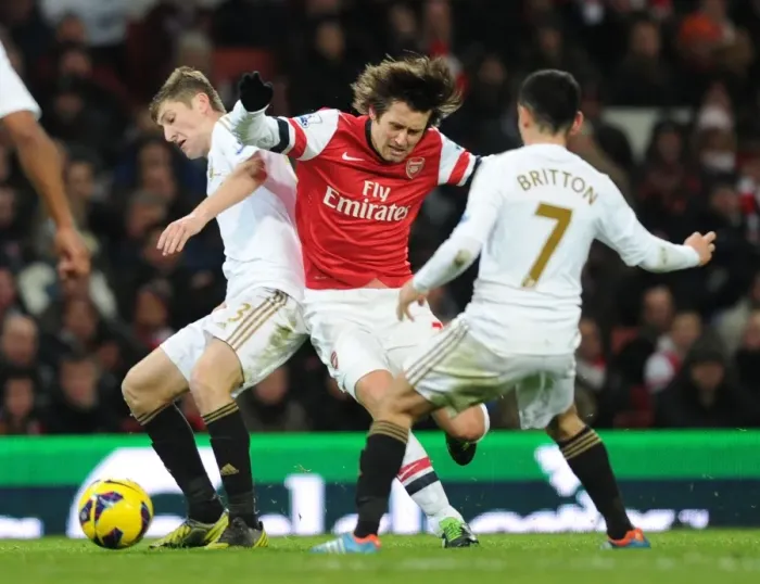 Framed Print : Arsenal vs Swansea: Rosicky vs Britton, Davies - Intense Battle in the Premier League (2012-13) Framed Print : Arsenal vs Swansea: Rosicky vs Britton, Davies - Intense Battle in the Premier League (2012-13)