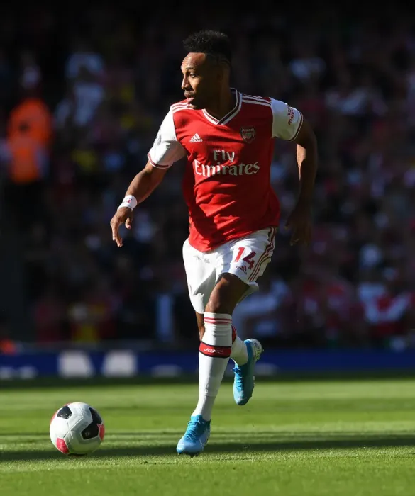Framed Print : Arsenal vs. Tottenham: Aubameyang Faces Off in Intense Premier League Showdown
