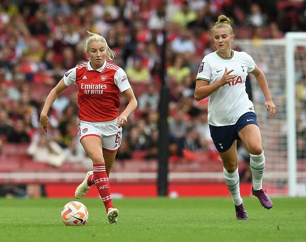 Arsenal vs. Tottenham: Battle for Supremacy in the FA Womens Super League