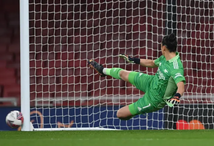 Framed Print : Arsenal vs. Tottenham: Dramatic Penalty Miss at Emirates Stadium (FA WSL 2021-22)