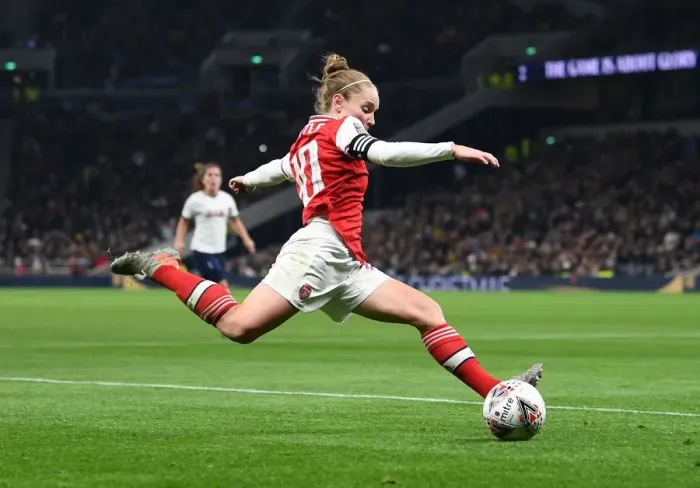 Framed Print : Arsenal vs. Tottenham Hotspur: FA Womens Super League Clash at Tottenham Stadium