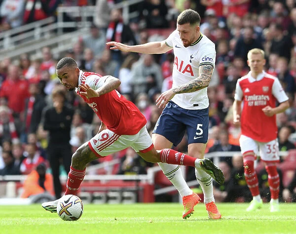 Arsenal vs. Tottenham: Intense Clash in the Premier League