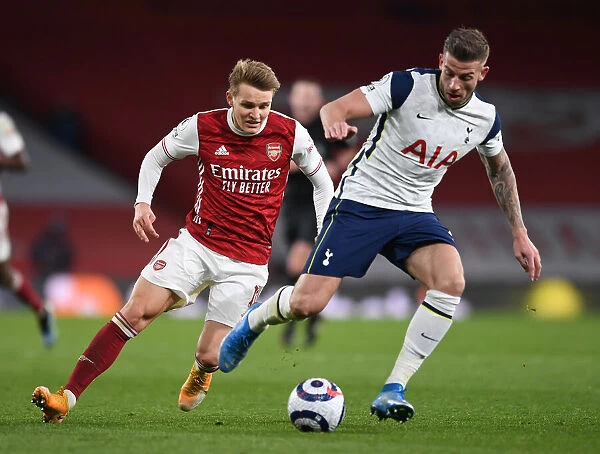 Arsenal vs. Tottenham: Martin Odegaard Closes In on Toby Alderweireld in Intense Premier League Clash