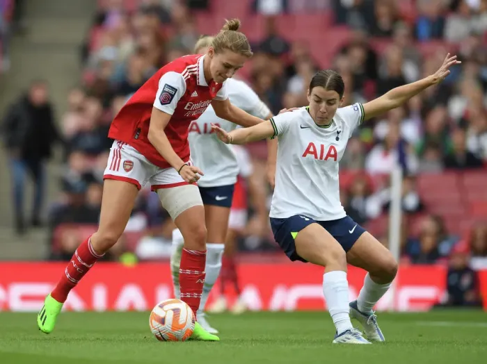 Framed Print : Arsenal vs. Tottenham: Miedema Faces Turner in Barclays WSL Showdown Framed Print : Arsenal vs. Tottenham: Miedema Faces Turner in Barclays WSL Showdown