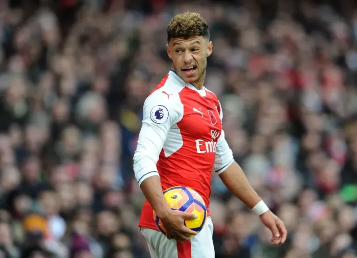 Framed Print : Arsenal vs. Tottenham: Oxlade-Chamberlain Faces Off in the 2016-17 Premier League Clash Framed Print : Arsenal vs. Tottenham: Oxlade-Chamberlain Faces Off in the 2016-17 Premier League Clash
