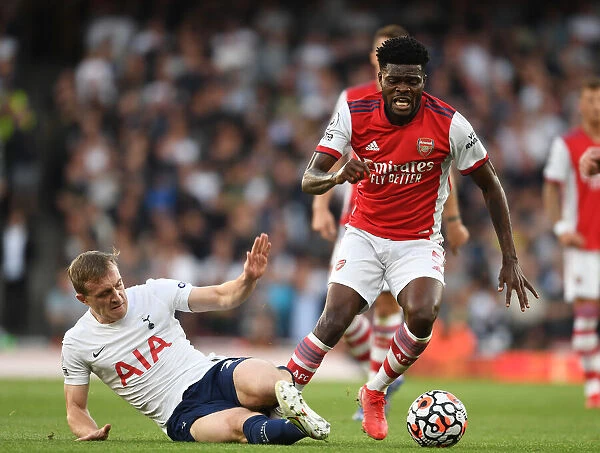 Arsenal vs. Tottenham: Partey Fouls Marred in Intense Premier League Clash