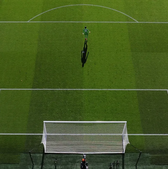 Framed Print : Arsenal vs. Tottenham: Petr Cech in Action at the Emirates Stadium (2016-17)