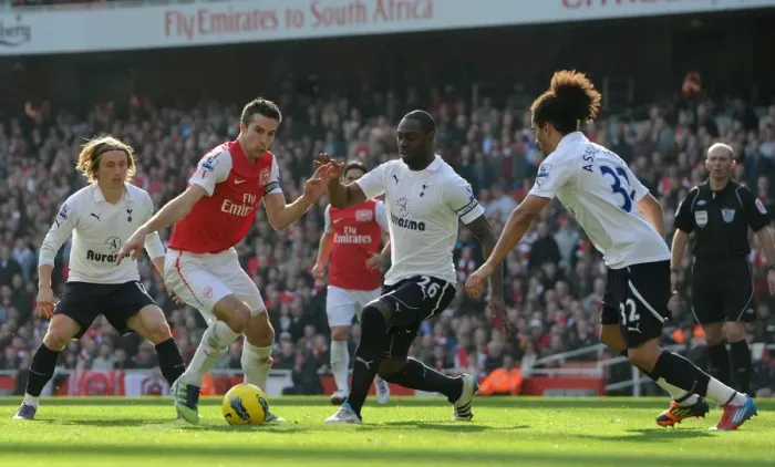 Framed Print : Arsenal vs. Tottenham: RvP Clash in the 2011-12 Premier League
