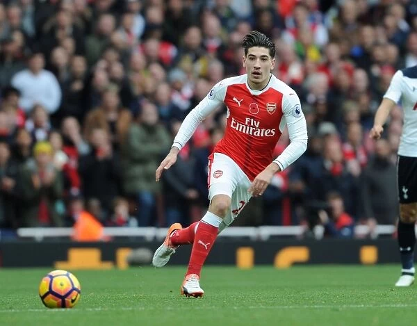 Arsenal vs. Tottenham: A Standout Performance by Hector Bellerin at the Emirates Stadium (Premier League 2016-17)