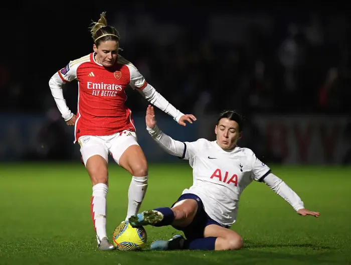 Framed Print : Arsenal vs. Tottenham Women's Clash: Lacasse vs. James - FA WSL Cup Showdown