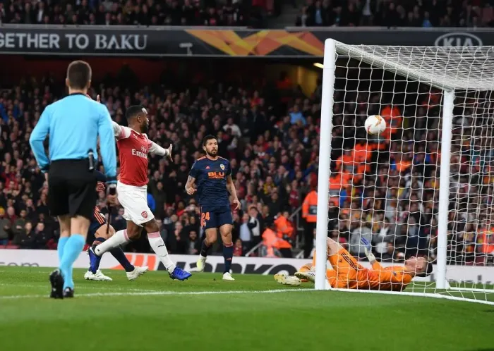 Framed Print : Arsenal vs Valencia: Alex Lacazette Scores in Europa League Semi-Final First Leg