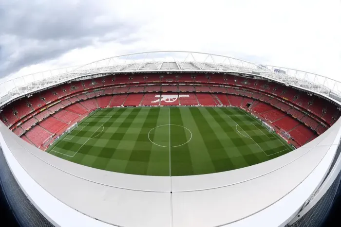 Framed Print : Arsenal vs Valencia: Europa League Semi-Final First Leg at Emirates Stadium Framed Print : Arsenal vs Valencia: Europa League Semi-Final First Leg at Emirates Stadium