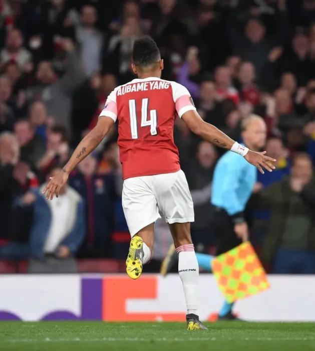 Framed Print : Arsenal vs Valencia: UEFA Europa League Semi-Final Showdown at Emirates Stadium, London, 2019 Framed Print : Arsenal vs Valencia: UEFA Europa League Semi-Final Showdown at Emirates Stadium, London, 2019