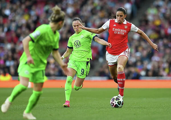 Arsenal vs. VfL Wolfsburg: A Champion's Semifinal Showdown in Women's UEFA Champions League (2022-23)