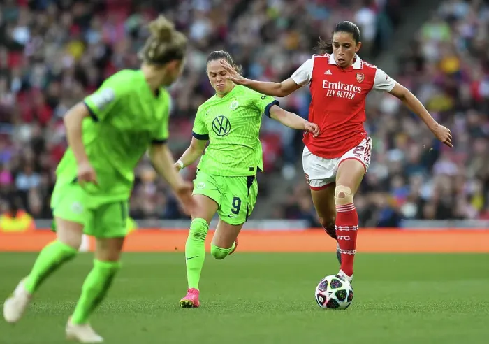 Framed Print : Arsenal vs. VfL Wolfsburg: A Champion's Semifinal Showdown in Women's UEFA Champions League (2022-23)
