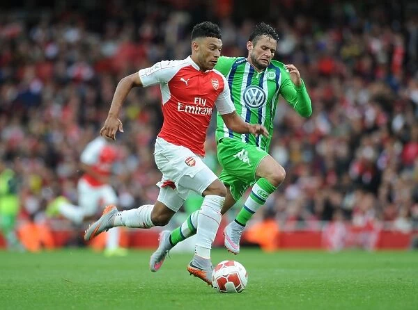 Arsenal vs. VfL Wolfsburg: Oxlade-Chamberlain vs. Trasch - Clash at the Emirates Cup 2015 / 16