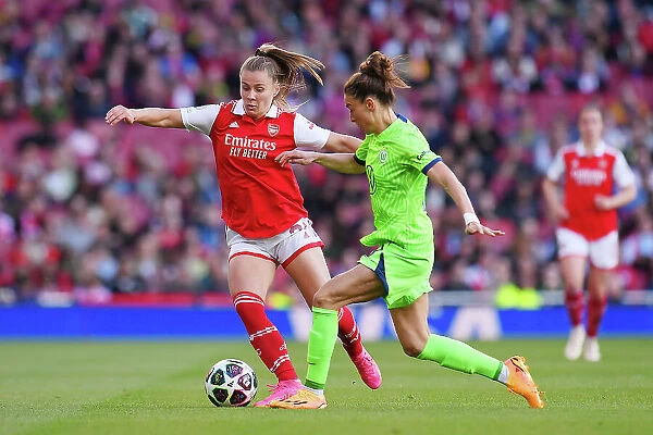 Arsenal vs. VfL Wolfsburg: A Tense Semifinal Battle in the UEFA Women's Champions League