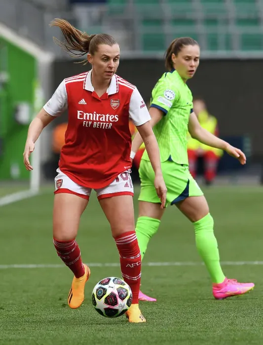 Framed Print : Arsenal vs. VfL Wolfsburg: A UEFA Women's Champions League Semi-Final Battle