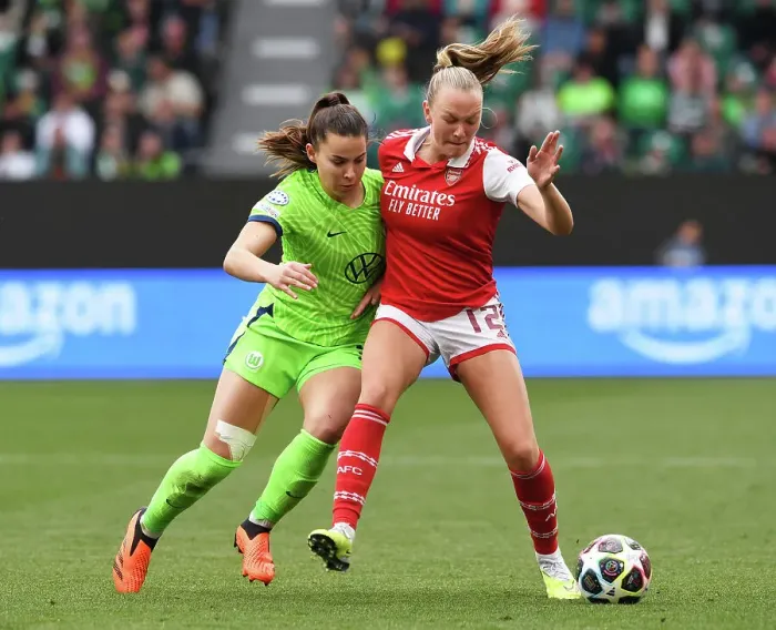 Framed Print : Arsenal vs. VfL Wolfsburg: A UEFA Women's Champions League Semi-Final Battle