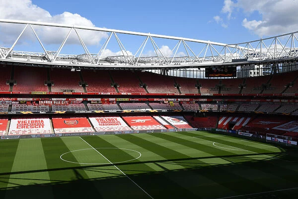 Arsenal vs Villarreal: UEFA Europa League Semi-Final in Emirates Stadium Amid Pandemic Restrictions (2020-21)