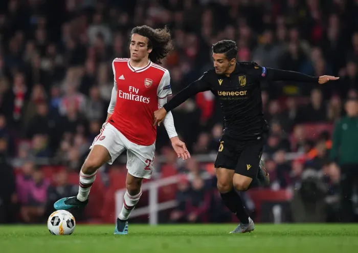 Framed Print : Arsenal vs. Vitoria Guimaraes: Matteo Guendouzi Clash in UEFA Europa League Group F