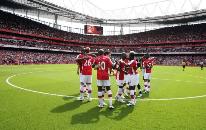 Framed Print : Arsenal vs. West Bromwich Albion, 2008: Arsenal's Line-Up and 1-0 Victory in the Barclays Premier League at Emirates Stadium