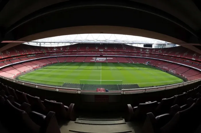 Framed Print : Arsenal vs. West Bromwich Albion: Premier League Clash at Emirates Stadium (2013-14) Framed Print : Arsenal vs. West Bromwich Albion: Premier League Clash at Emirates Stadium (2013-14)