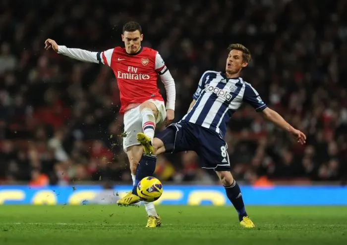 Framed Print : Arsenal vs. West Bromwich Albion: Vermaelen vs. Rosenberg Clash in Premier League Framed Print : Arsenal vs. West Bromwich Albion: Vermaelen vs. Rosenberg Clash in Premier League
