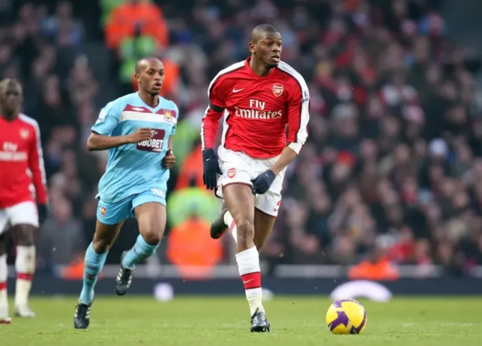 Framed Print : Arsenal vs. West Ham: A Battle of Midfielders - Abou Diaby and Savio Nsereko Face Off in a Scoreless Barclays Premier League Clash at Emirates Stadium (January 2009)