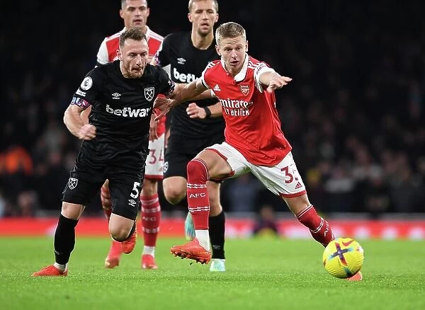 Arsenal vs. West Ham: Clash between Zinchenko and Coufal in the 2022-23 Premier League