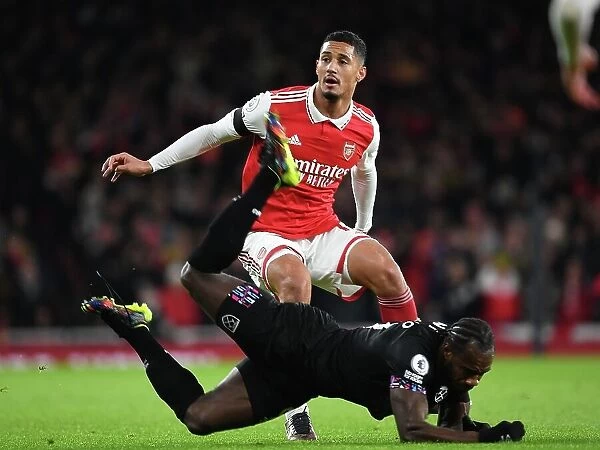 Arsenal vs. West Ham: Saliba vs. Antonio Clash in Premier League Showdown