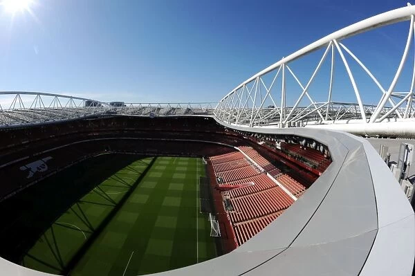 Arsenal vs. West Ham United: Premier League Clash at Emirates Stadium (2015-16)