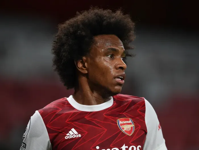 Framed Print : Arsenal vs West Ham United: Willian in Action at the Emirates Stadium (2020-21) Framed Print : Arsenal vs West Ham United: Willian in Action at the Emirates Stadium (2020-21)
