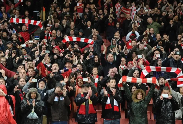 Framed Print : Arsenal vs Wigan Athletic: Passionate Arsenal Fans at Emirates Stadium, Premier League 2012-13