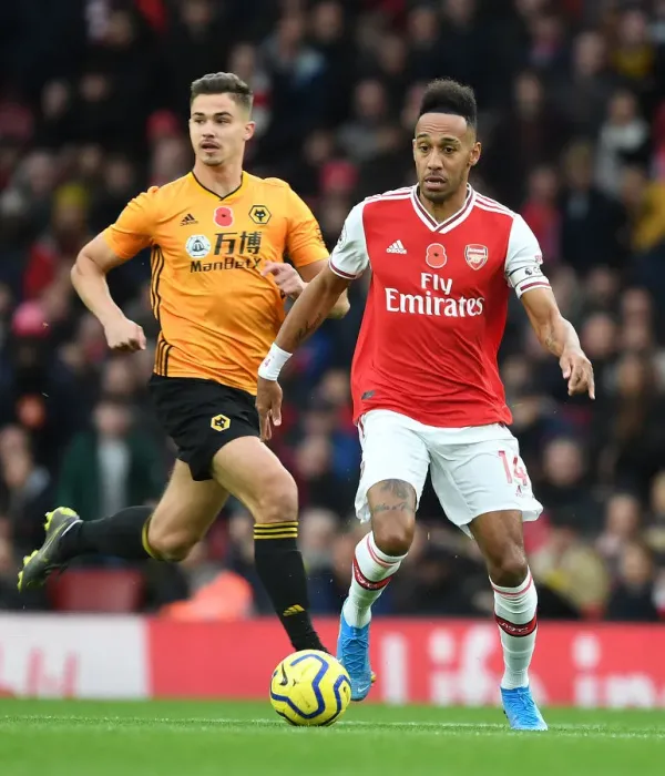 Framed Print : Arsenal vs. Wolverhampton Wanderers: Premier League Clash at Emirates Stadium (November 2019)
