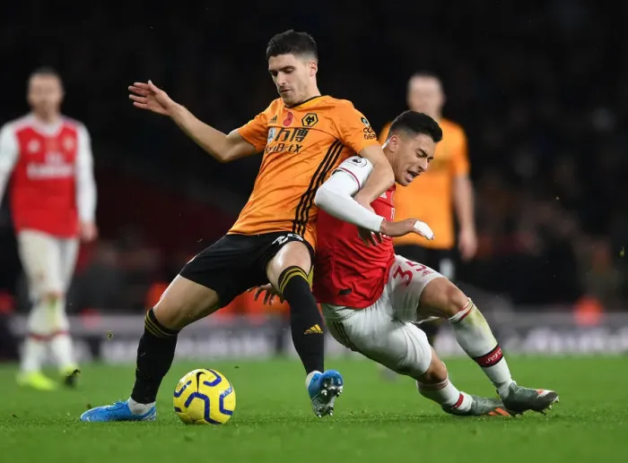 Framed Print : Arsenal vs. Wolverhampton Wanderers: A Premier League Showdown at Emirates Stadium