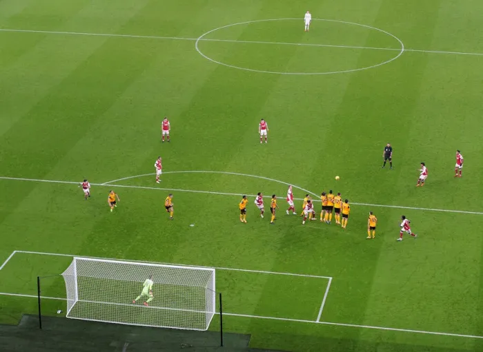 Framed Print : Arsenal vs. Wolverhampton Wanderers: Willian's Free Kick in Empty Emirates Stadium, Premier League 2020-21 Framed Print : Arsenal vs. Wolverhampton Wanderers: Willian's Free Kick in Empty Emirates Stadium, Premier League 2020-21