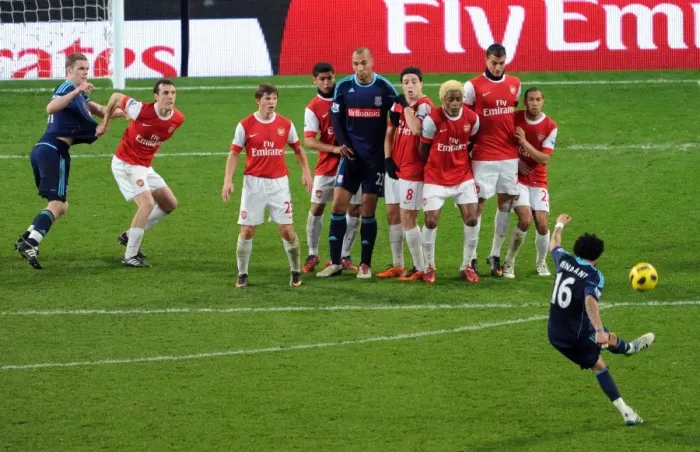 Framed Print : Arsenal wall defends a Jermaine Pennant (Stoke) free kick (L>R) Sebastien Squillaci Framed Print : Arsenal wall defends a Jermaine Pennant (Stoke) free kick (L>R) Sebastien Squillaci