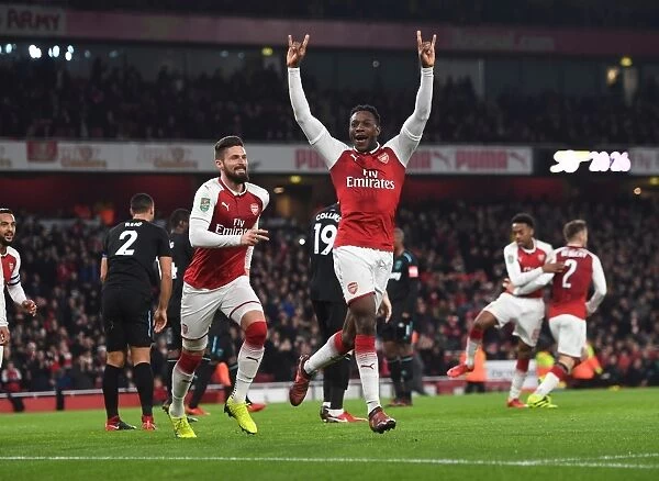 Arsenal: Welbeck and Giroud Celebrate Goal in Carabao Cup Quarterfinal Against West Ham United
