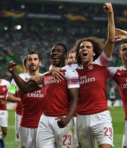 Arsenal: Welbeck and Guendouzi Celebrate Goal Against Sporting Lisbon in Europa League