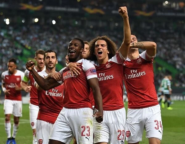 Arsenal: Welbeck and Guendouzi Celebrate Goal Against Sporting Lisbon in Europa League