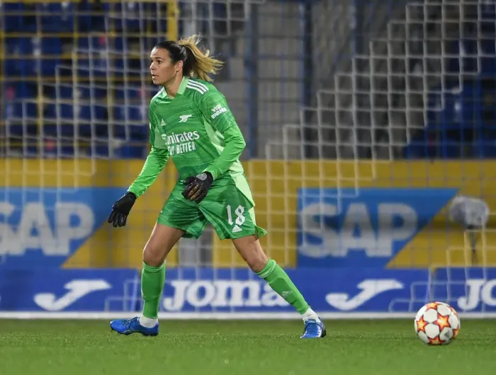Framed Print : Arsenal WFC in Action against 1899 Hoffenheim in UEFA Women's Champions League
